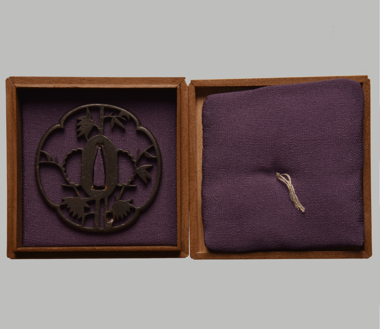 - Tsuba - large Kyo Sukashi - motive Bamboo-snow 84,3mm ! - NBTHK Hozon to Shoami