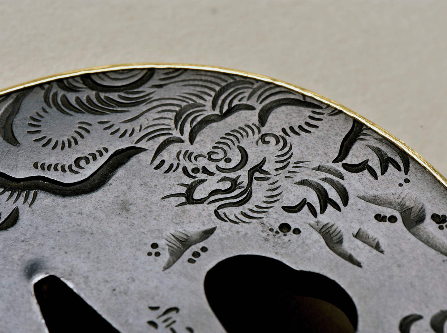 Tsuba - Sochi (宗知) Taki jima - NBTHK Tokubetsu Kicho Hozon, Kanzan Sato Hakogaki