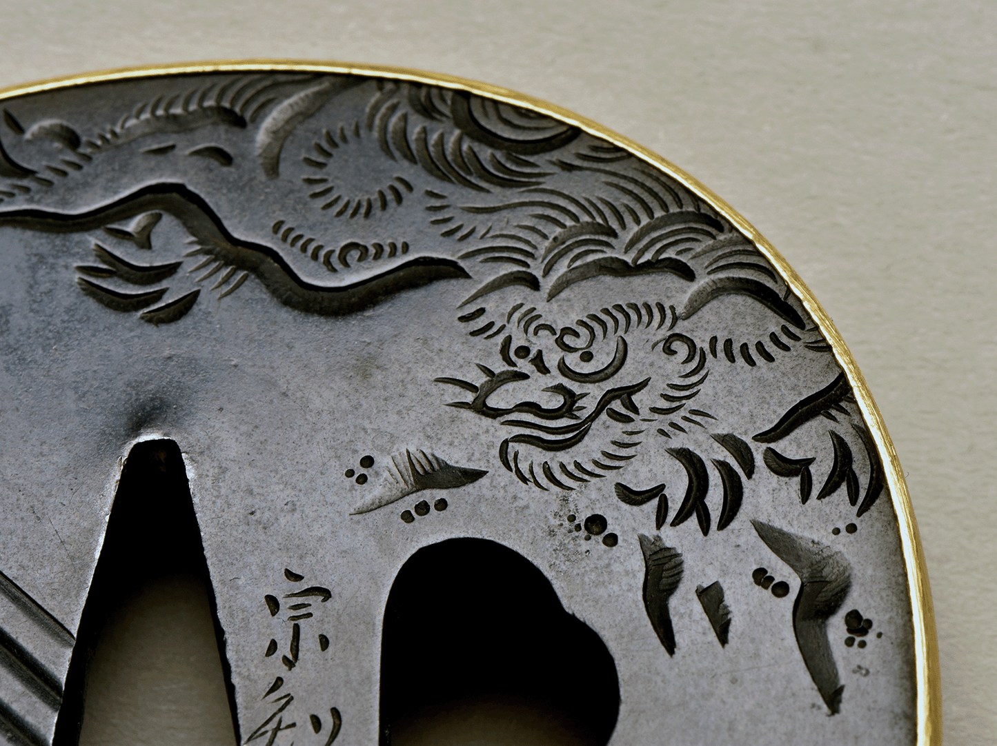 Tsuba - Sochi (宗知) Taki jima - NBTHK Tokubetsu Kicho Hozon, Kanzan Sato Hakogaki