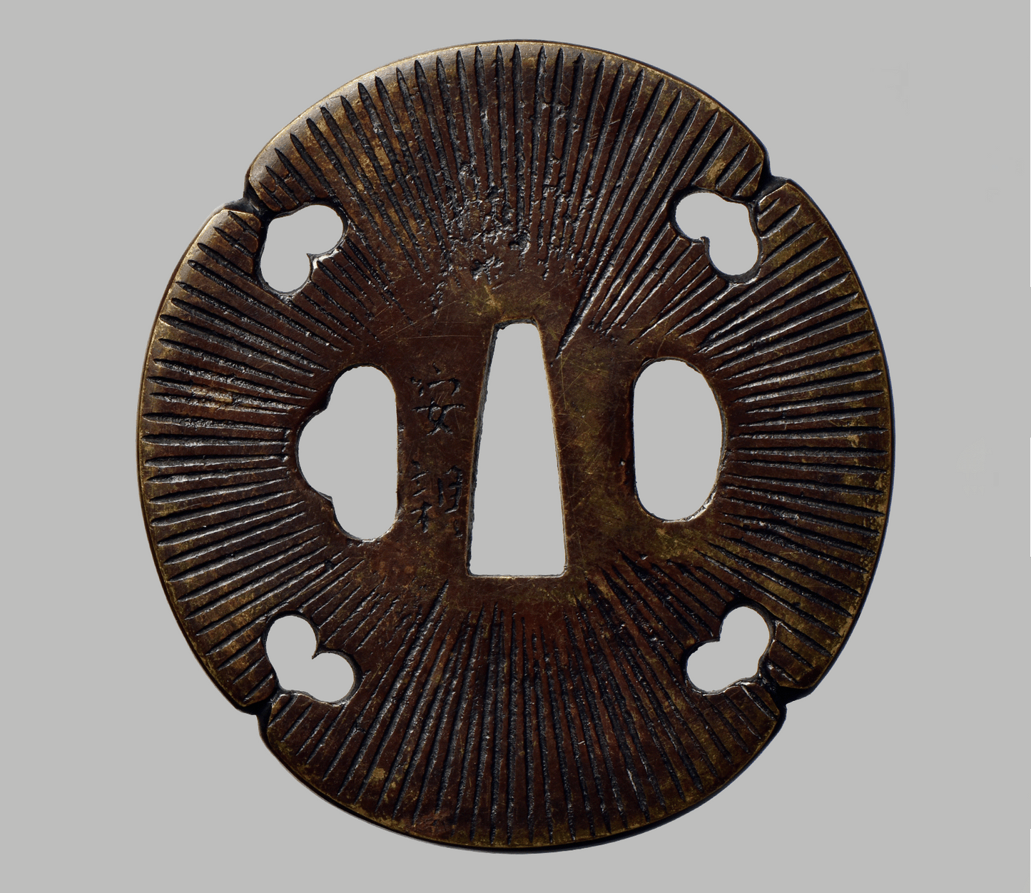 Tsuba Yasuchika 安睦 Amida Buddah, Sea roses leaves - heavy signed piece