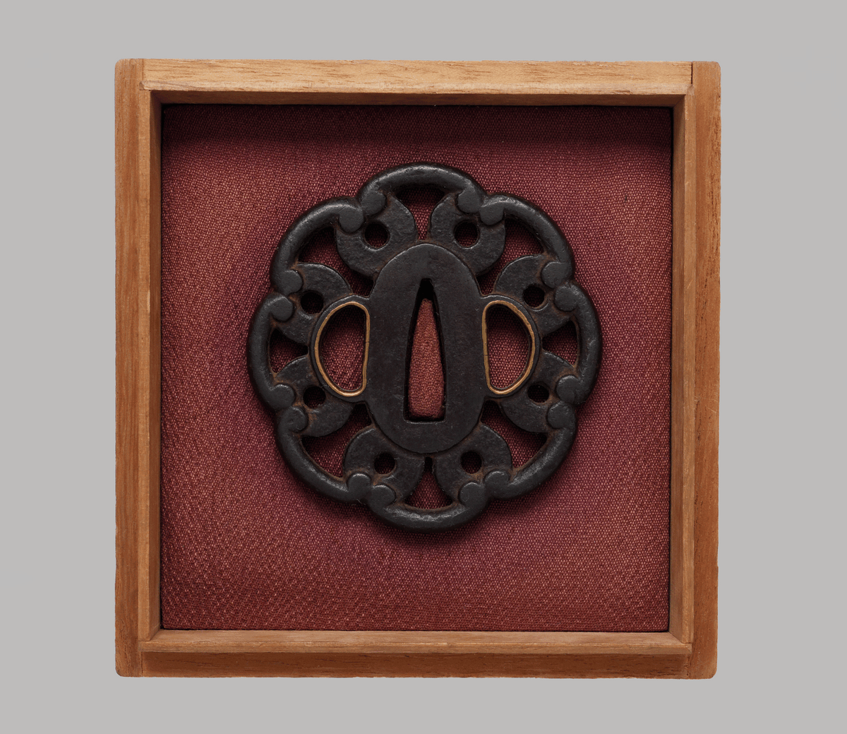Tsuba - Ko-Kinai- Early Edo - NBTHK Tokubetsu Kicho Hozon