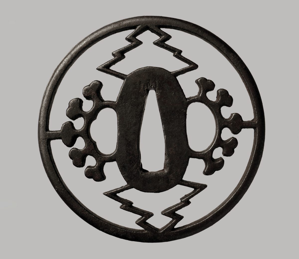 Tsuba - Owari Tsuba — Iron Ji-Sukashi