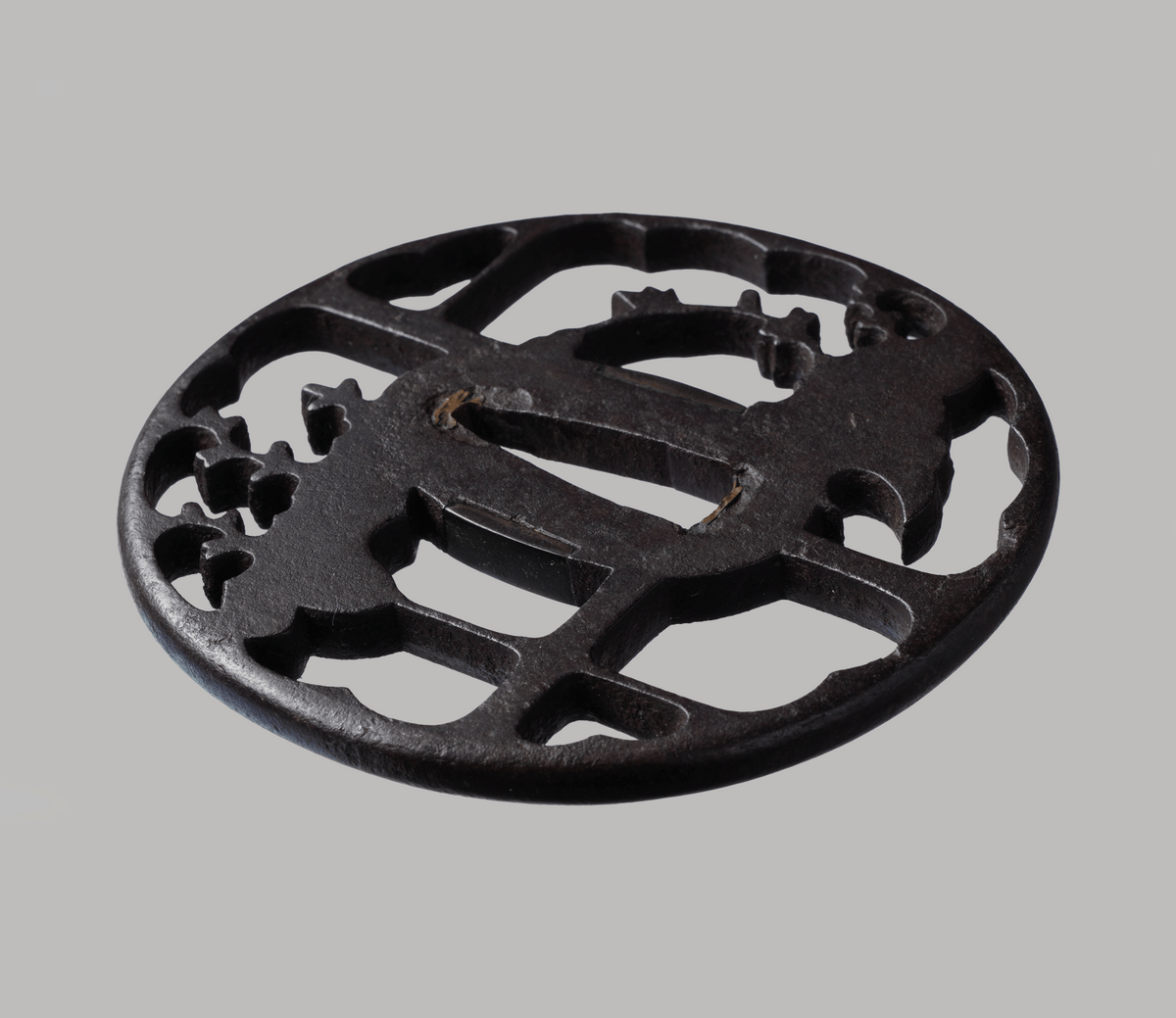 - Tsuba - Nishigaki Kiri Sukashi Tsuba — NBTHK Hozon
