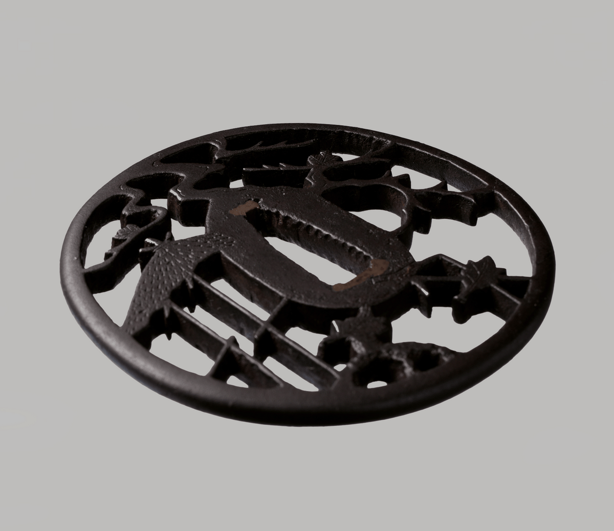 - Tsuba - Nishigaki Shiguretei — NTHK + Box+ cushion
