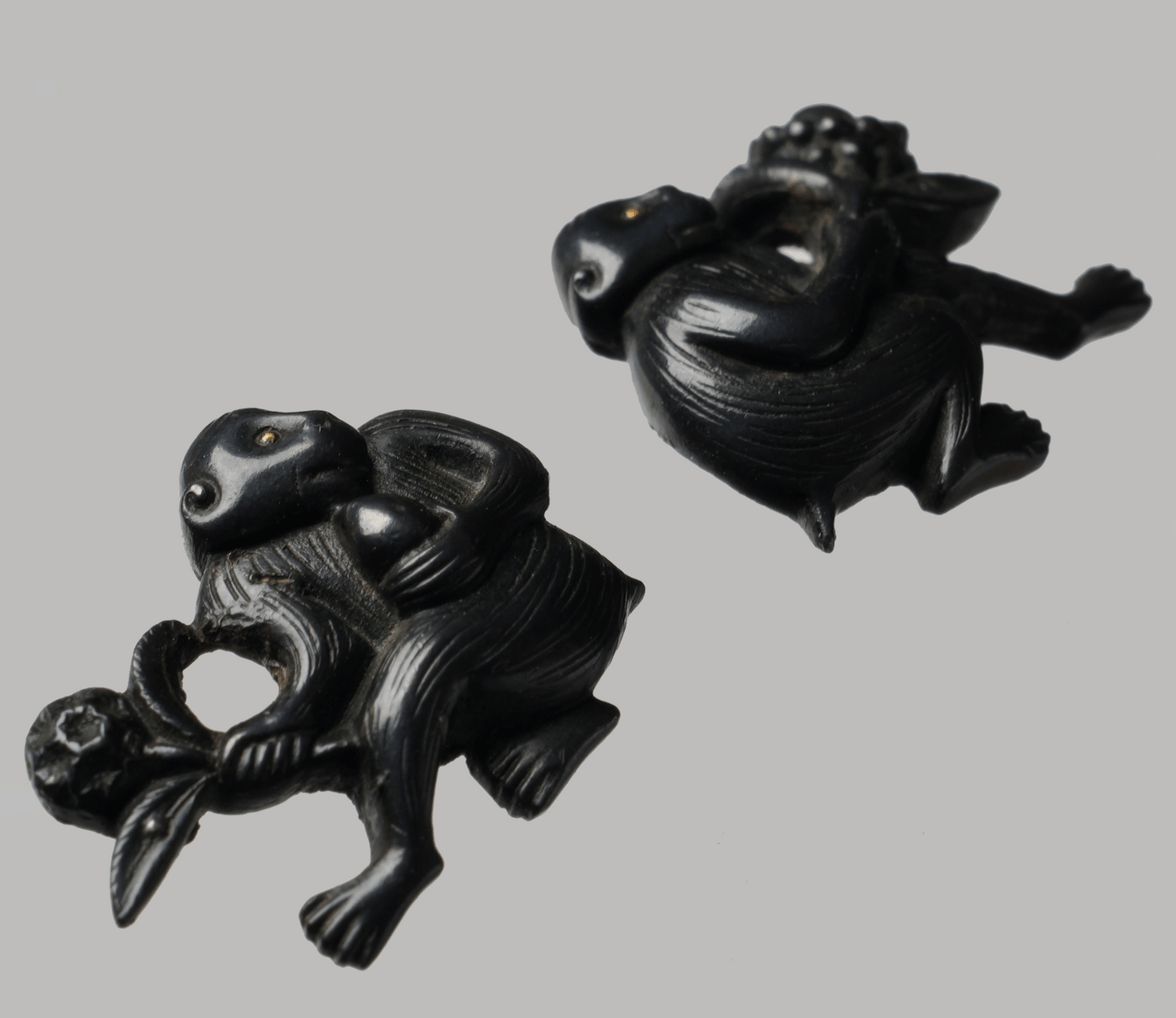 Menuki - Monkeys by Goto Momoyama - NBTHK Tokubetsu Hozon