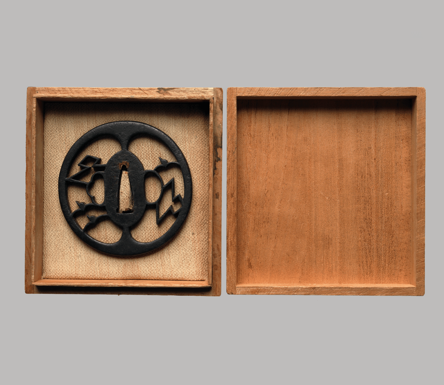 - Tsuba – Shoami mit Akasaka-Geschmack