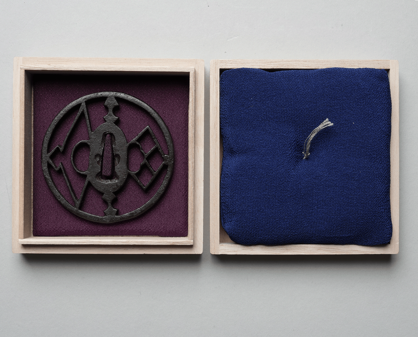 - Tsuba - Owari – Matsudaira Mon wägt sich die Waage