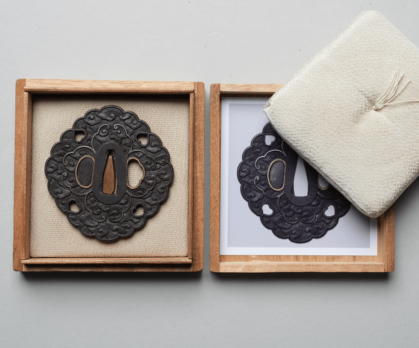 Tsuba – Futakoyama kumo-mon (雲文) NBTHK Hozon-Zertifikat