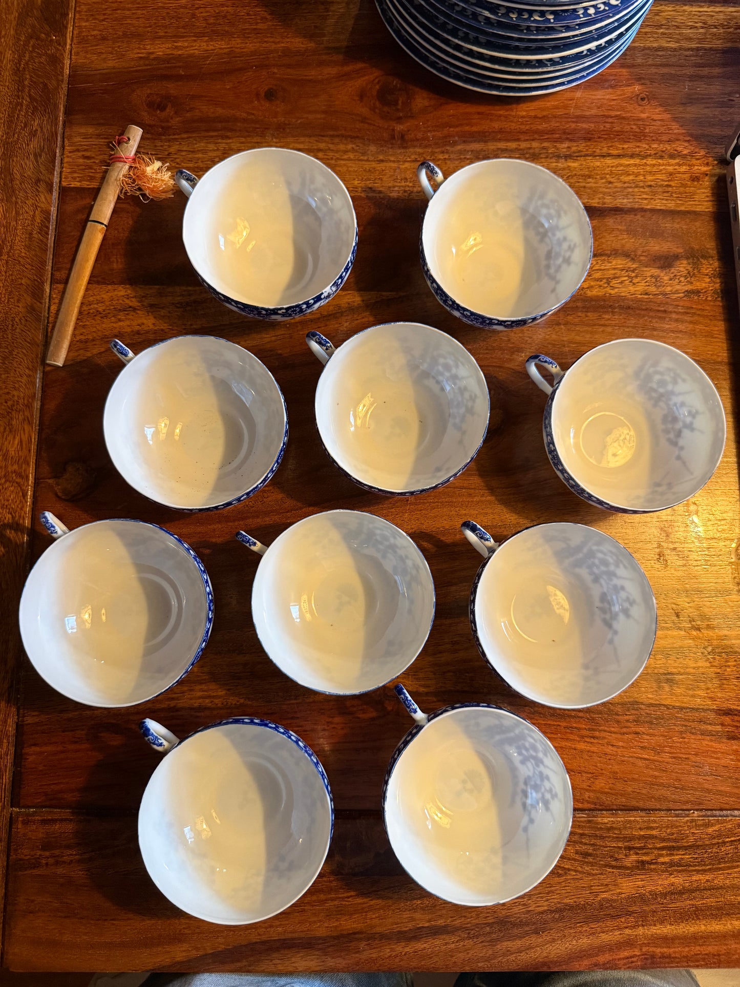 日本特製 / Nihon Tokusei Vintage Japanese Porcelain Tea Set – Nihon Tokusei – 35 Pieces – Blue & White