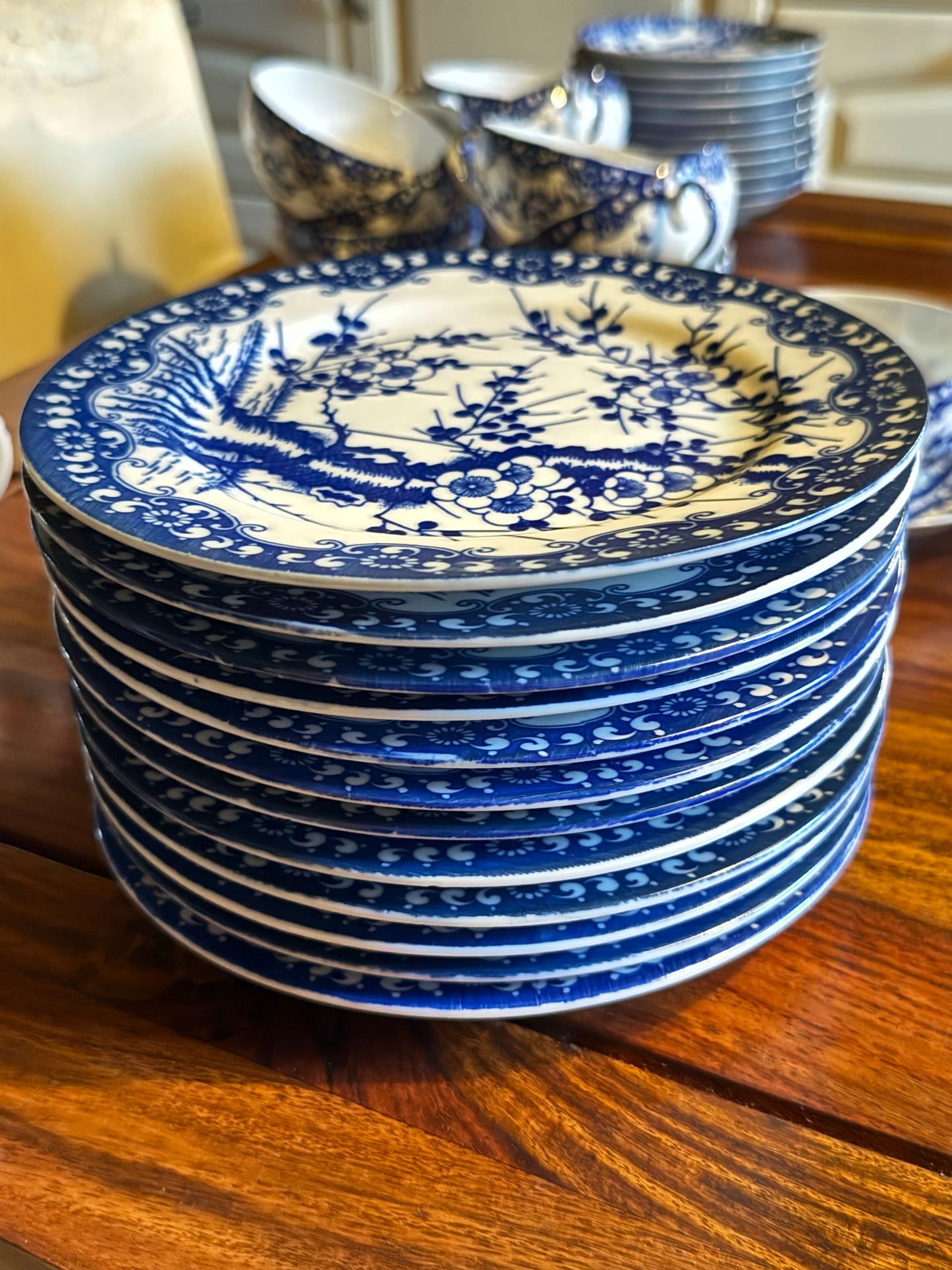 日本特製 / Nihon Tokusei Vintage Japanese Porcelain Tea Set – Nihon Tokusei – 35 Pieces – Blue & White