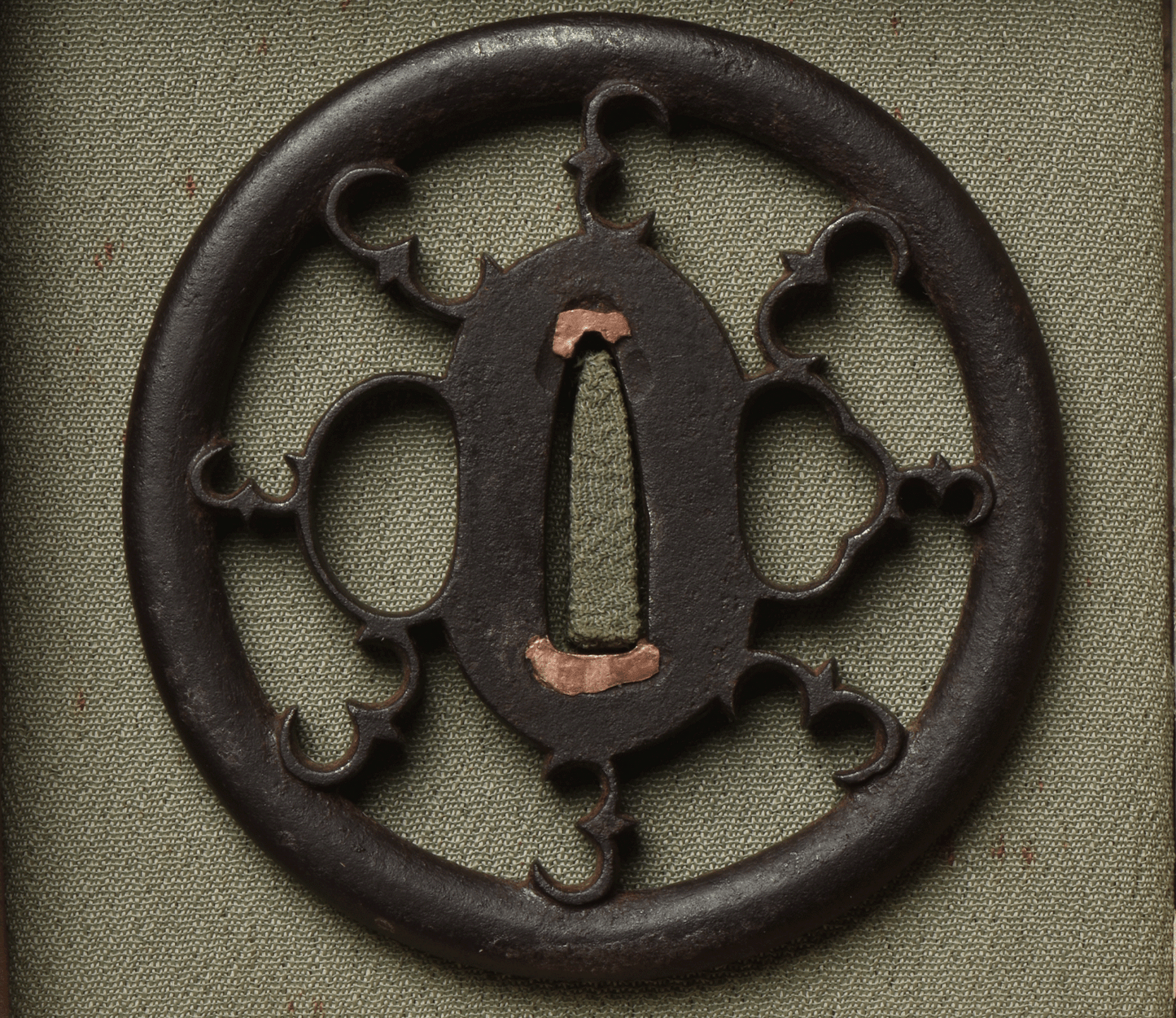 Tsuba Akasaka 3rd Master - 8 Karigane