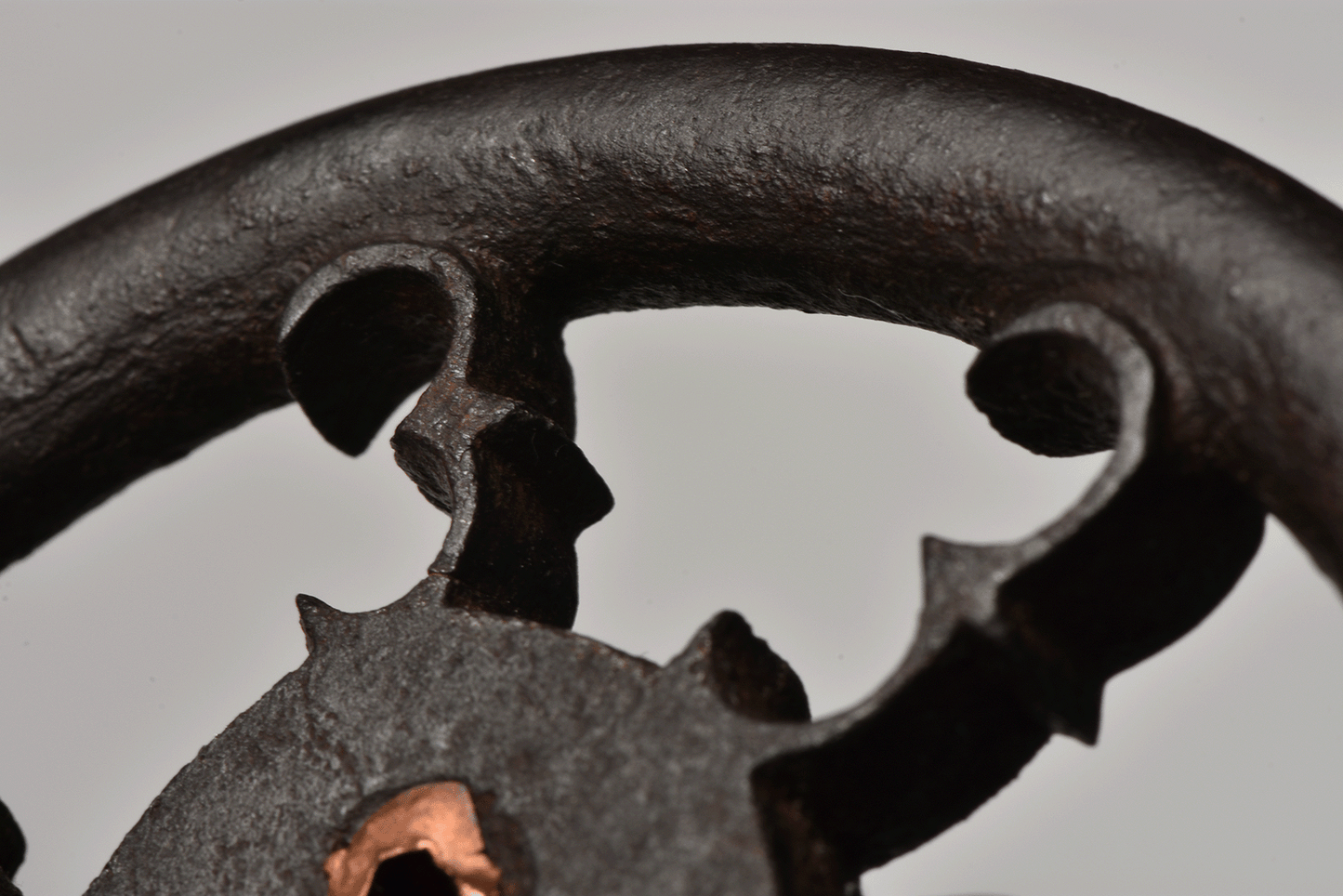 Tsuba Akasaka 3rd Master - 8 Karigane