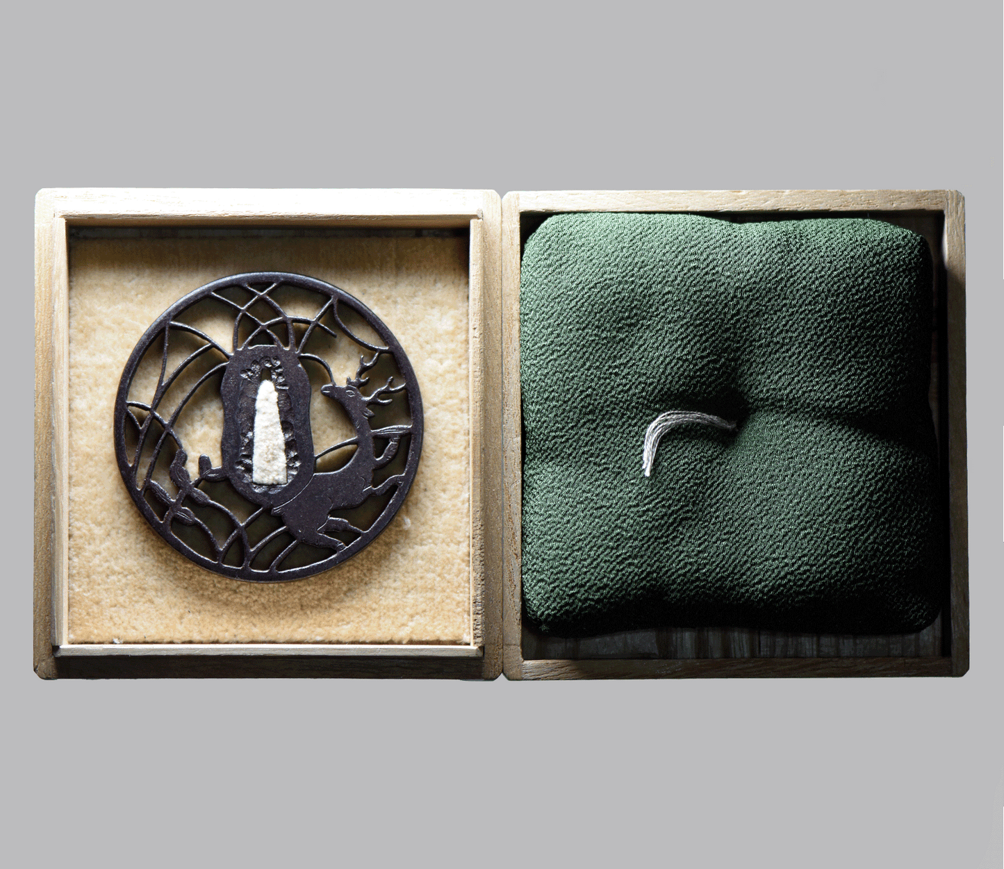 - Tsuba - Heianjo Sukashi - Kasuga-yama