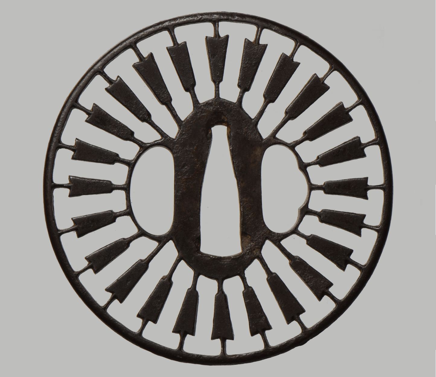 - Tsuba - Kacchushi 24 arrows - rising sun motive