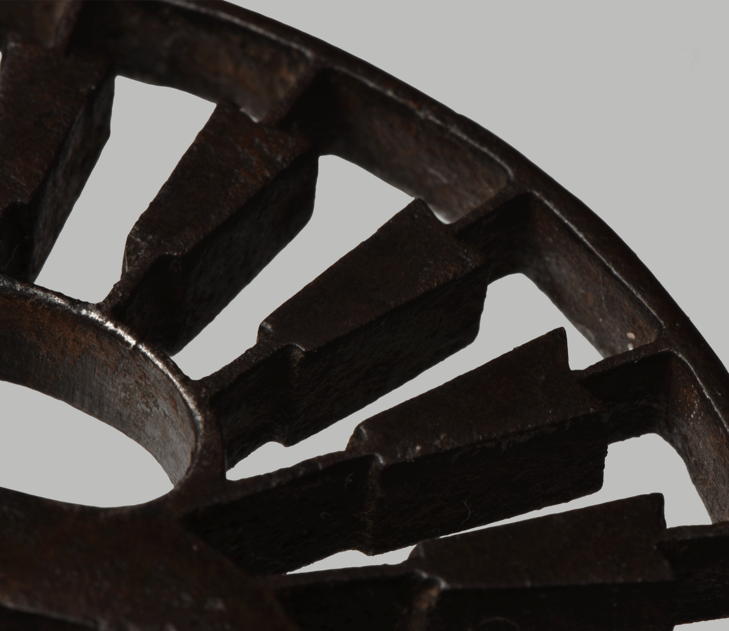 - Tsuba - Kacchushi 24 arrows - rising sun motive