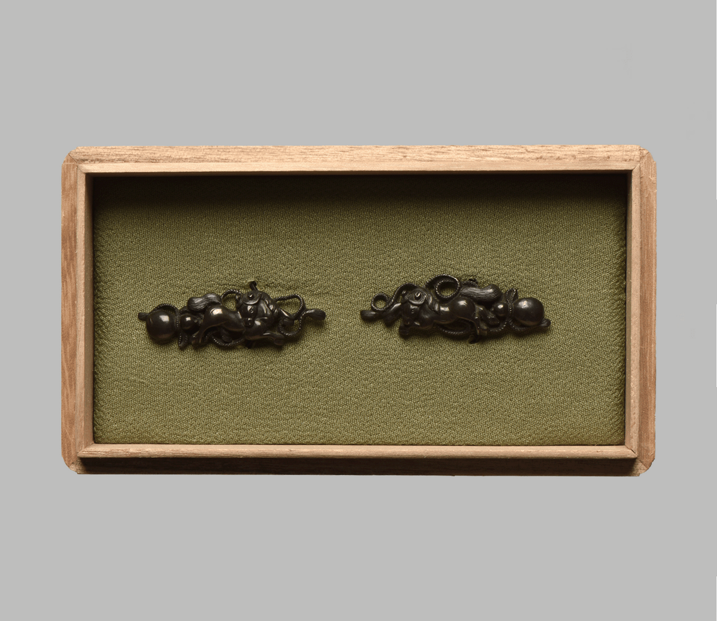 Menuki - Kyoto Horses an gourd - Goto style