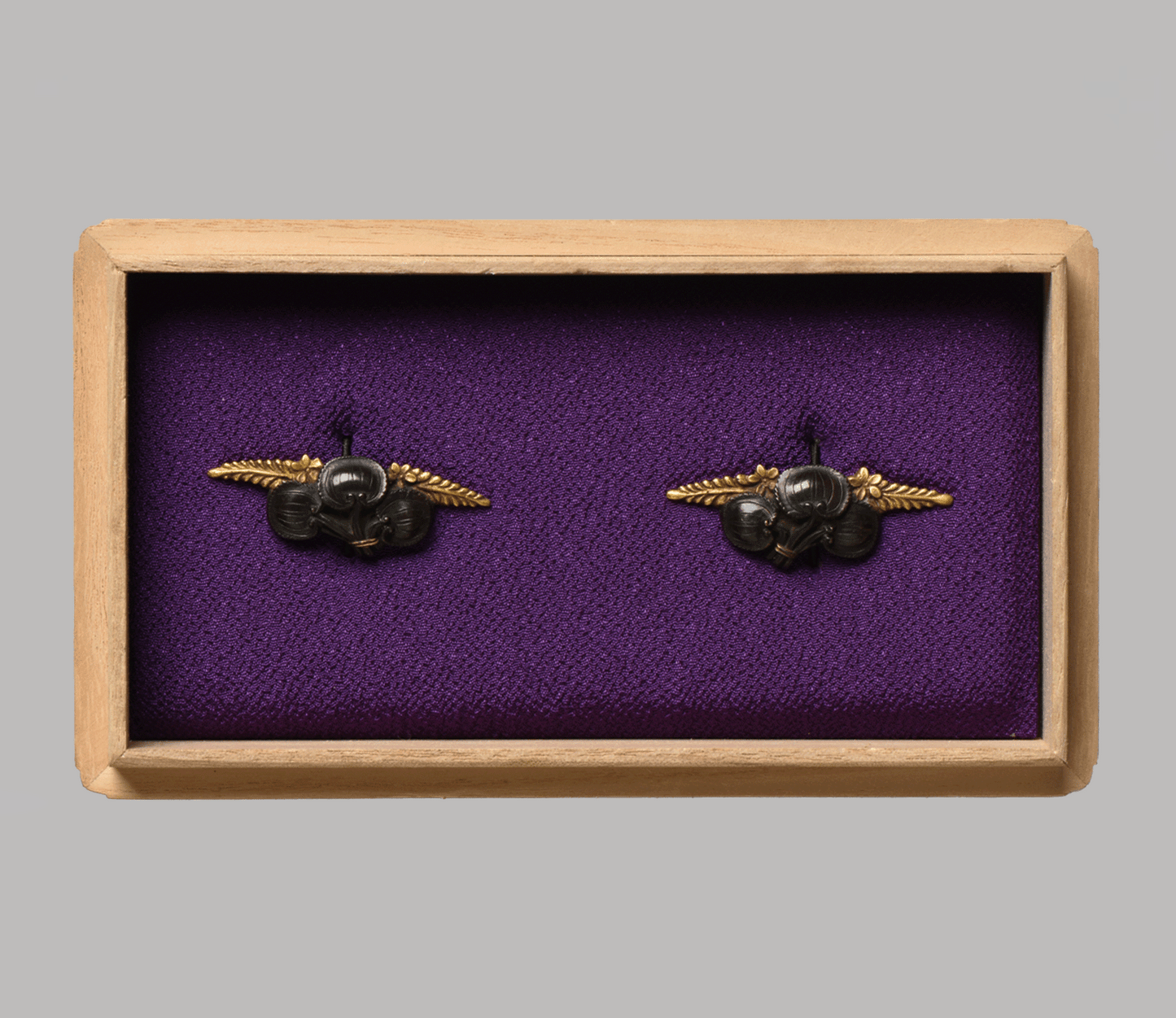 Menuki Aoi flowers with fern, Ko-Kinko NBTHK Hozon