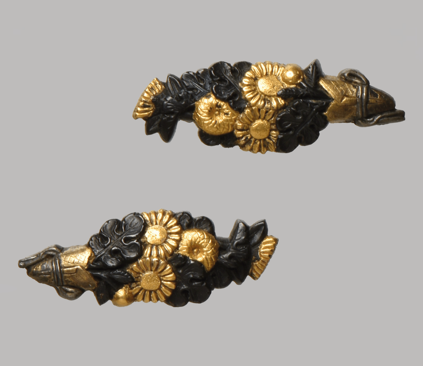 Menuki Chrysanthenum Bouqet, Ko-Kinko NBTHK Hozon