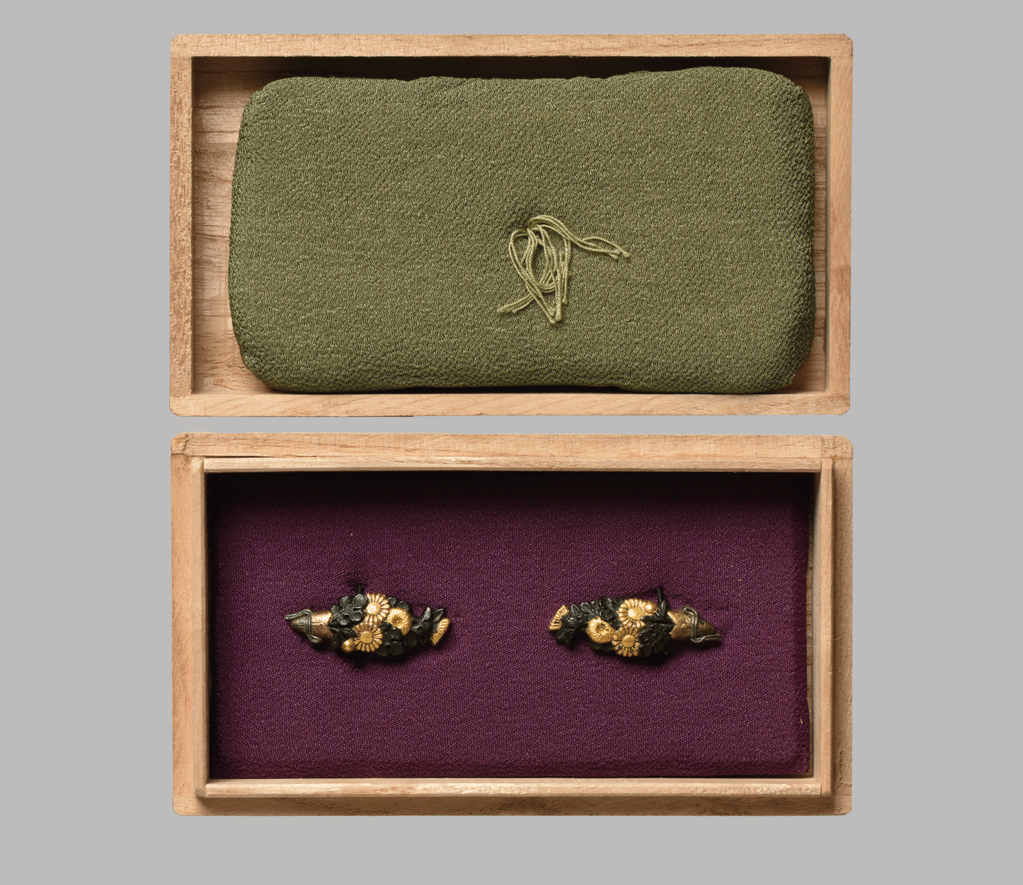 Menuki Chrysanthenum Bouqet, Ko-Kinko NBTHK Hozon