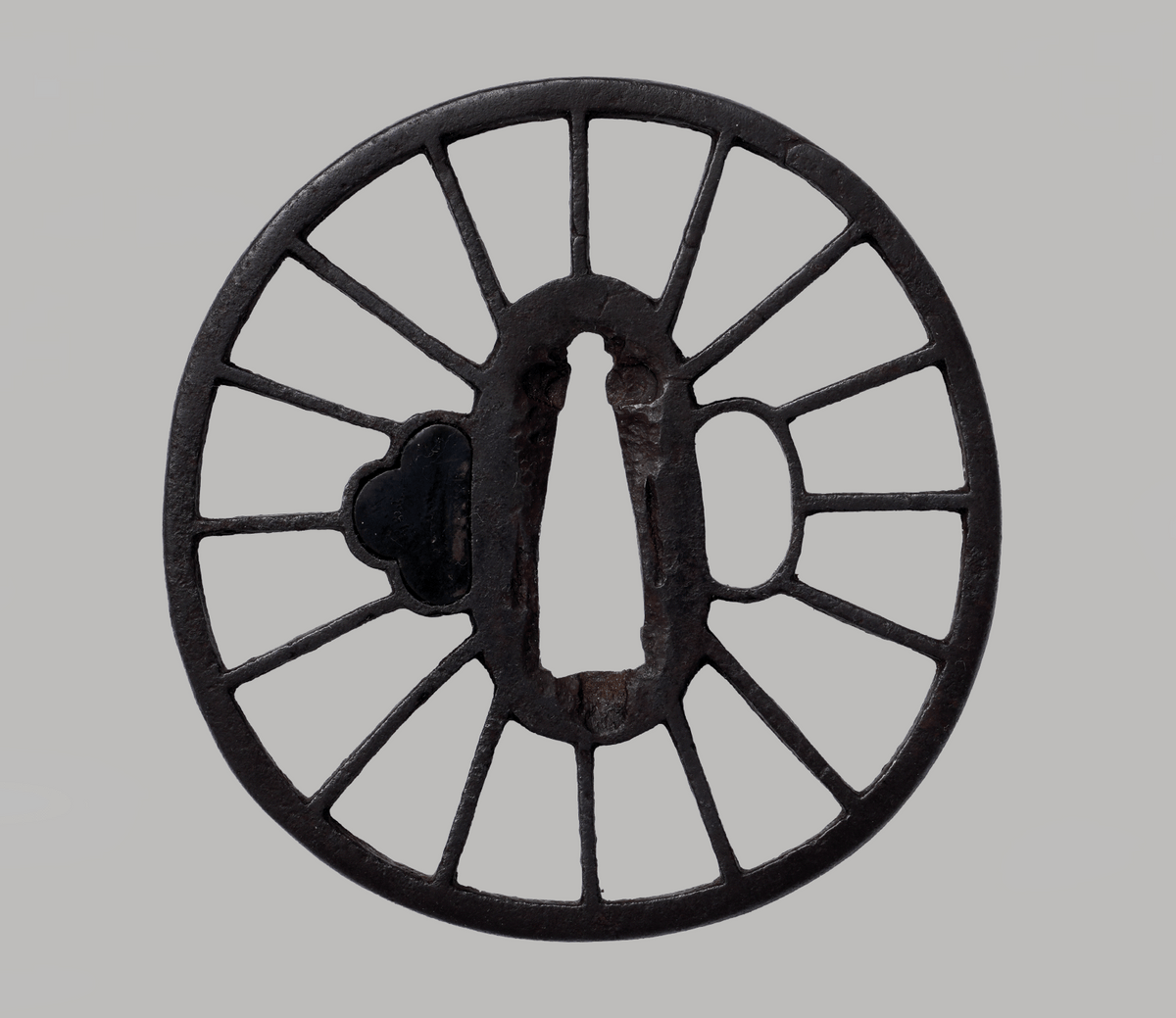 Tsuba - Kyo Sukashi - Momoyama - NBTHK Tokubetsu Kicho Hozon