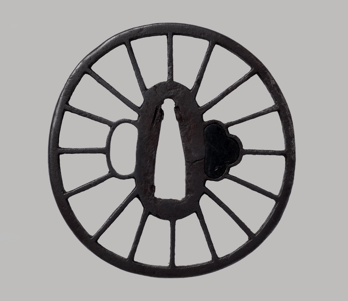 Tsuba - Kyo Sukashi - Momoyama - NBTHK Tokubetsu Kicho Hozon