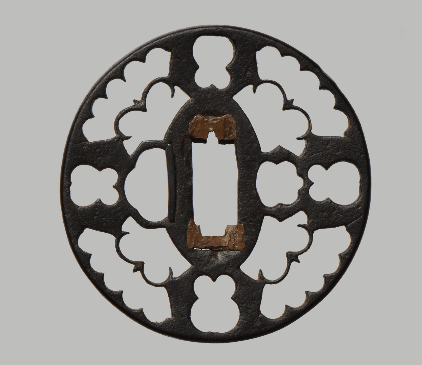 Tsuba - Owari Karigane - Muromachi