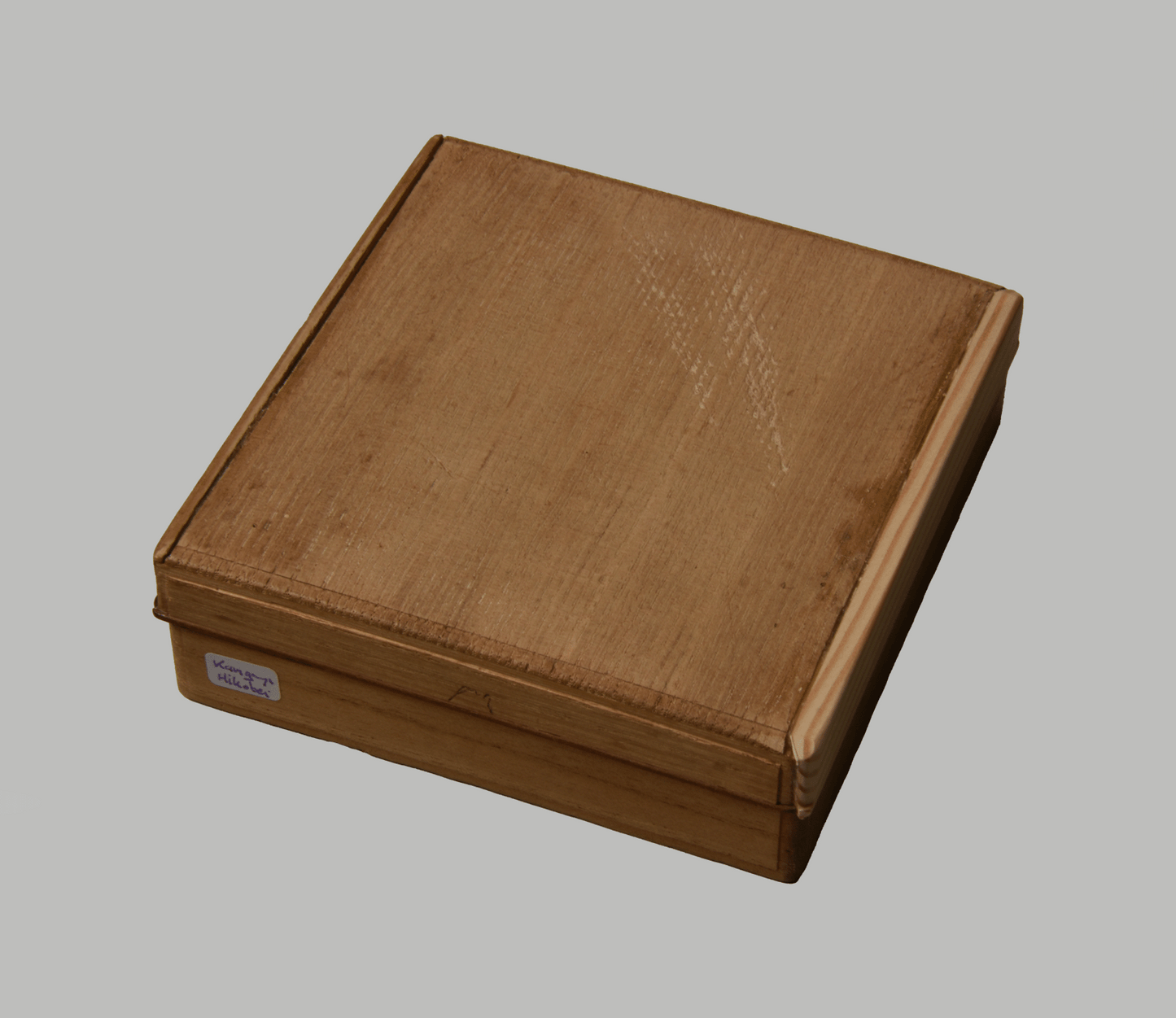 Tsuba - Owari Karigane - Muromachi