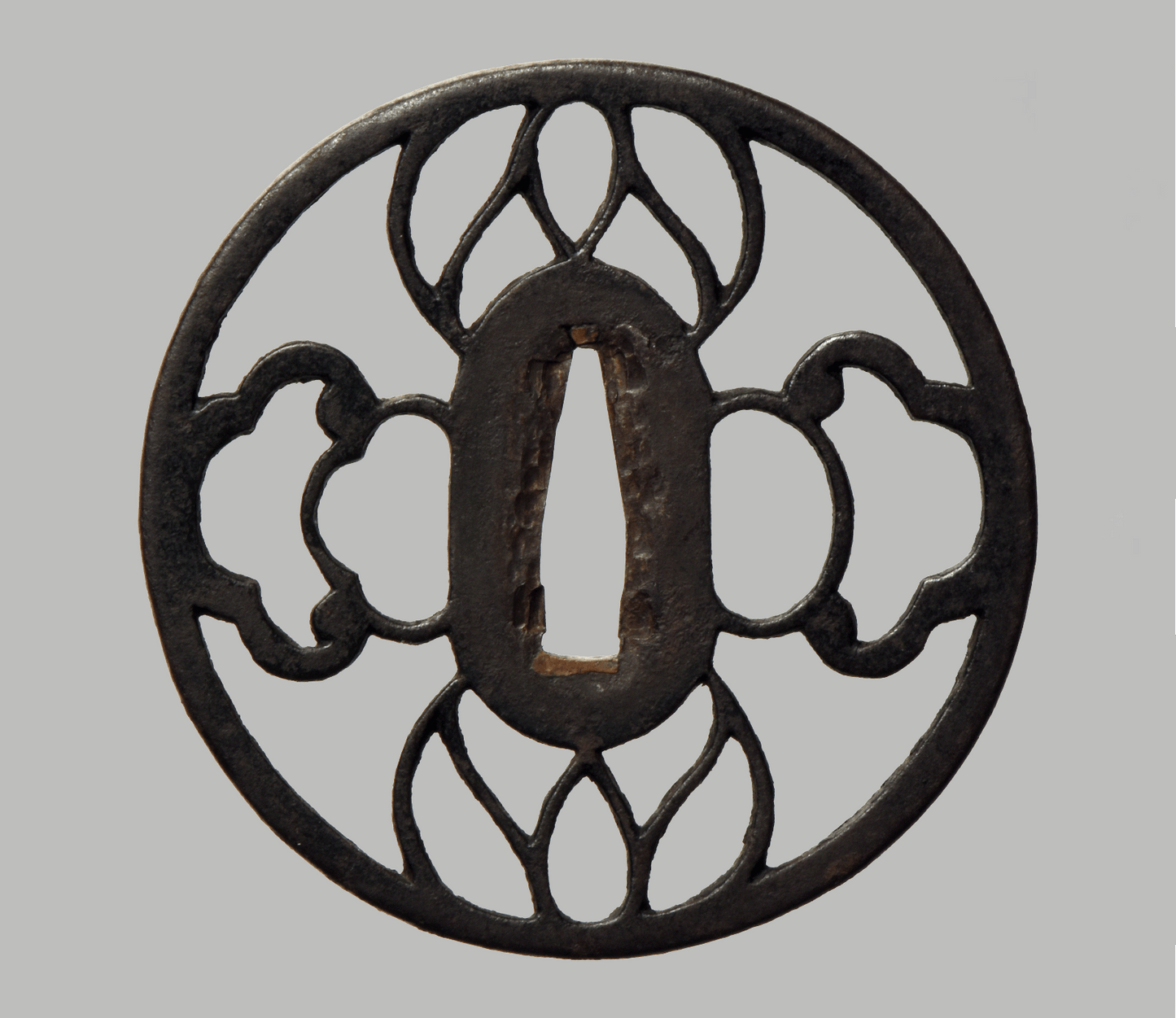 Tsuba - large floral Owari 80,9 mm ! - NBTHK Hozon OWARI