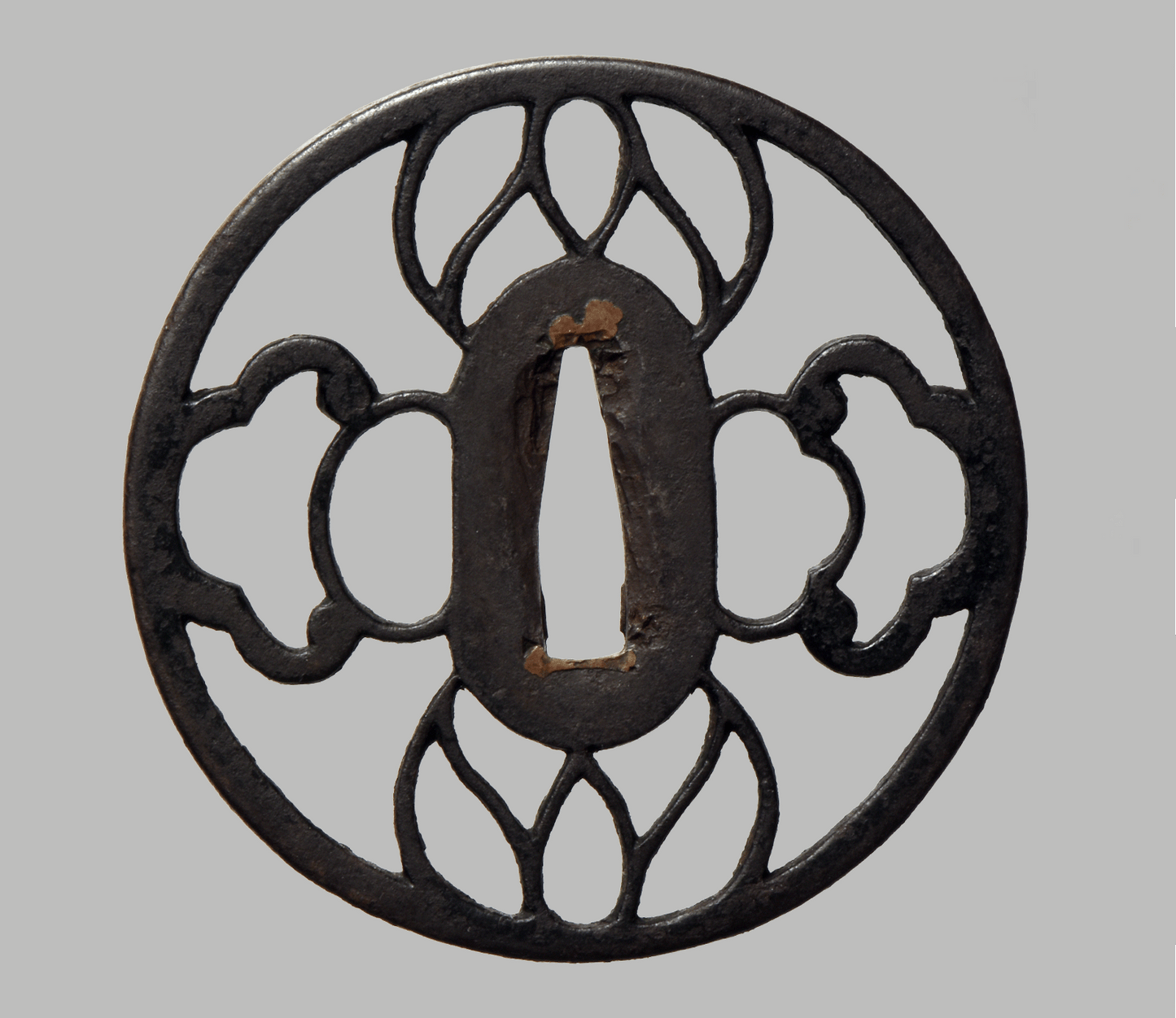 Tsuba - large floral Owari 80,9 mm ! - NBTHK Hozon OWARI