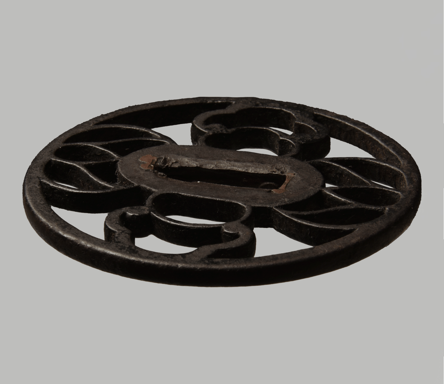 Tsuba - large floral Owari 80,9 mm ! - NBTHK Hozon OWARI