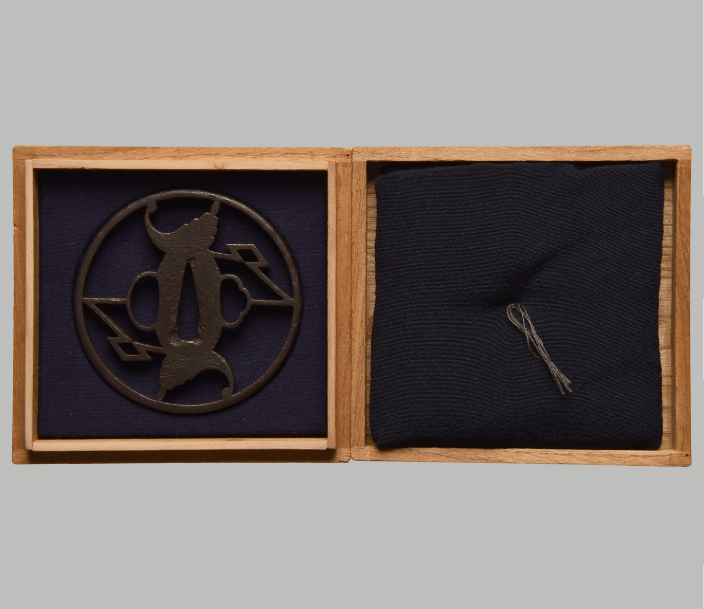 - Tsuba - Ko-Shoami - Myoga and Matsudairamon - NBTHK Hozon to Shoami